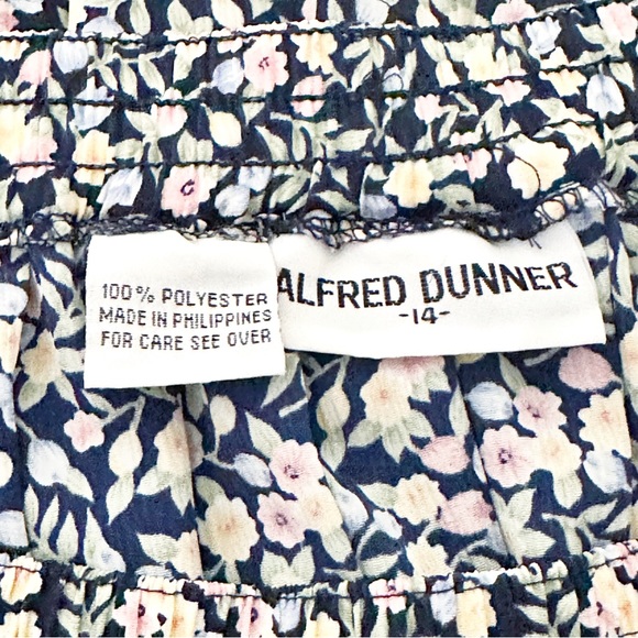 90s Navy Pleated Midi Skirt ft. Sprinkled Pastel Florals | Vintage - Picture 6 of 7